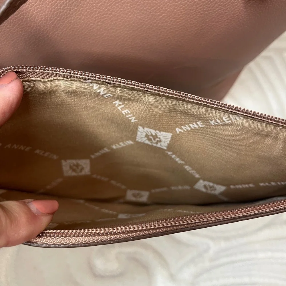 Anne Klein Dusty Rose Pink Pebbled Tote Bag‎ with Matching Pouch Gold Hardware